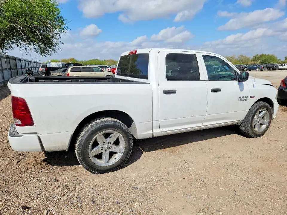 2014 RAM 1500 ST  
