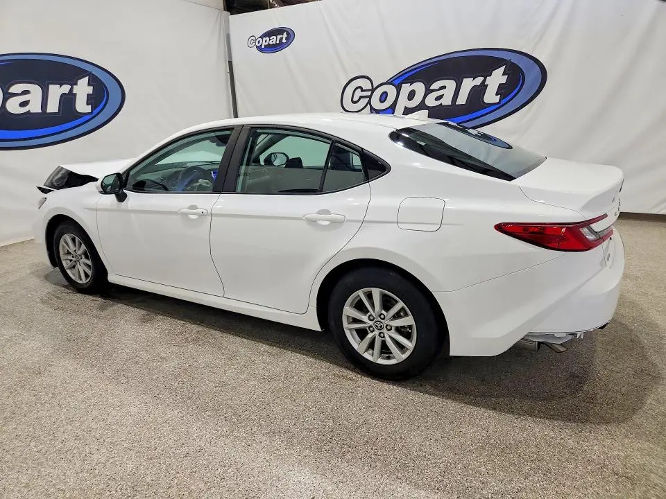 2025 TOYOTA CAMRY LE  