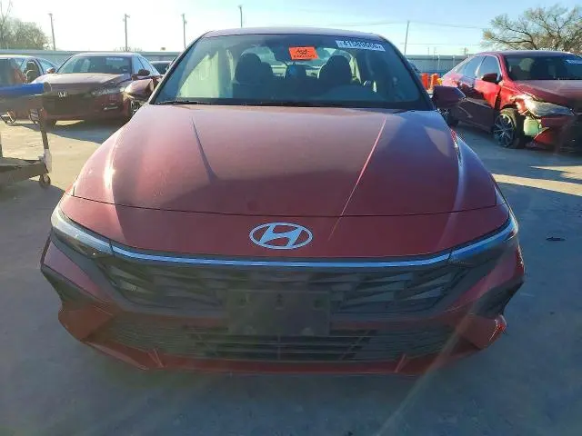 2025 HYUNDAI ELANTRA   