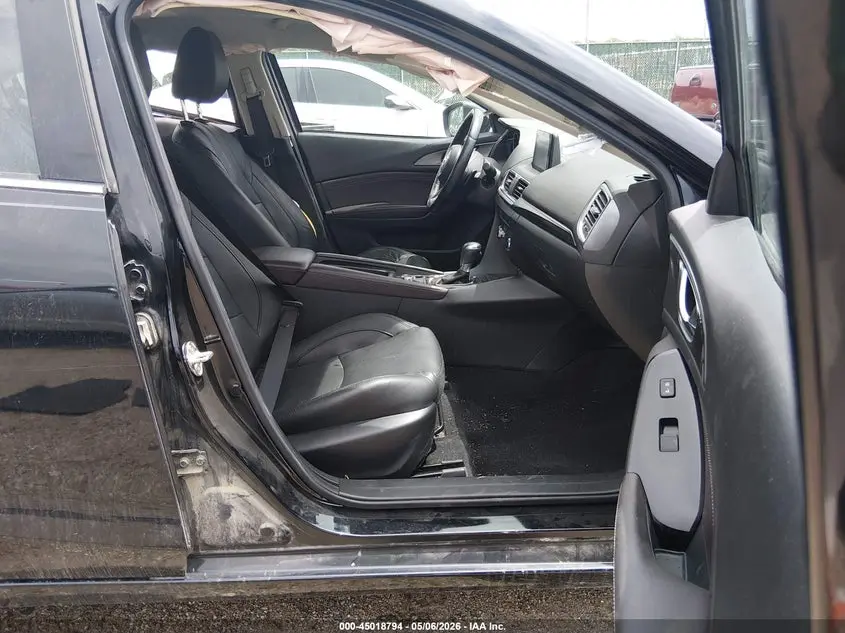 2017 MAZDA MAZDA3 GRAND TOURING