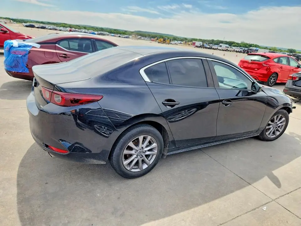 2022 MAZDA 3   