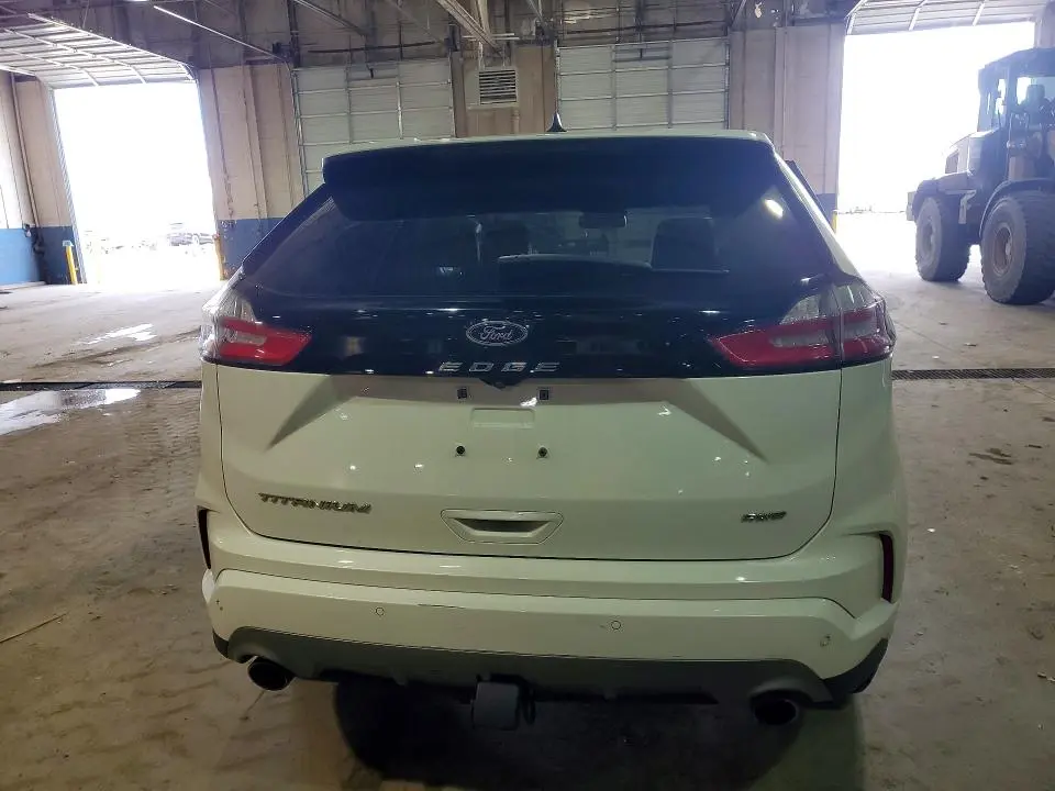 2021 FORD EDGE TITANIUM  