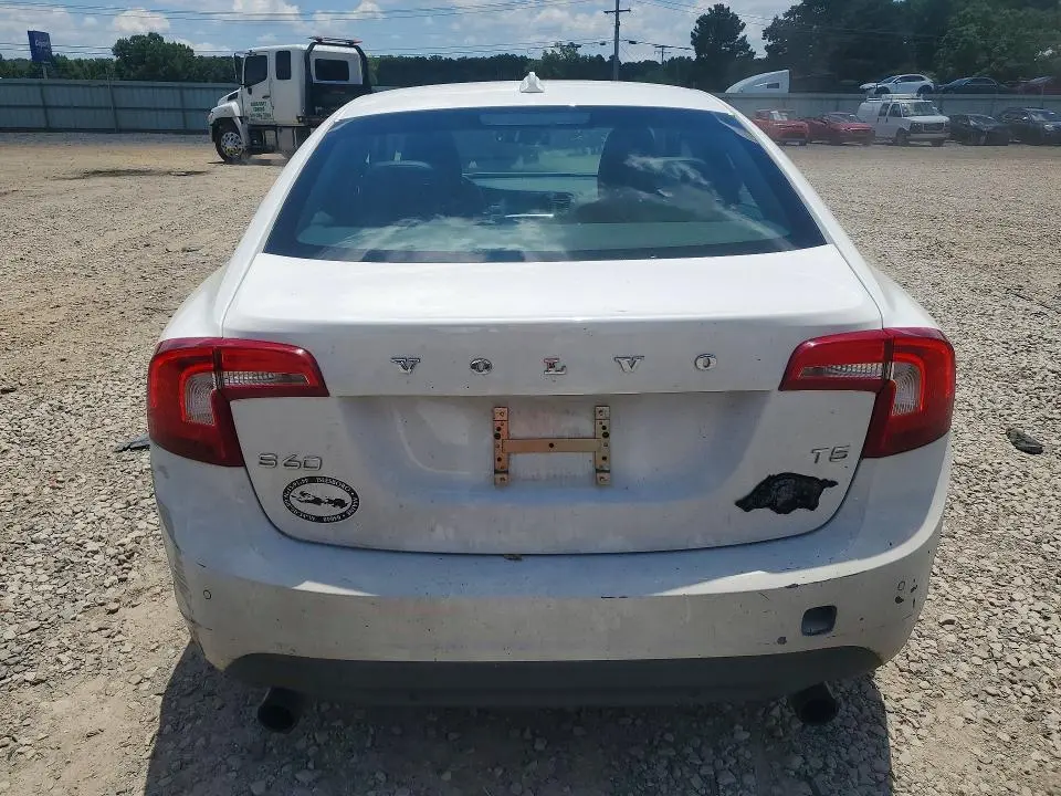 2013 VOLVO S60 T5  