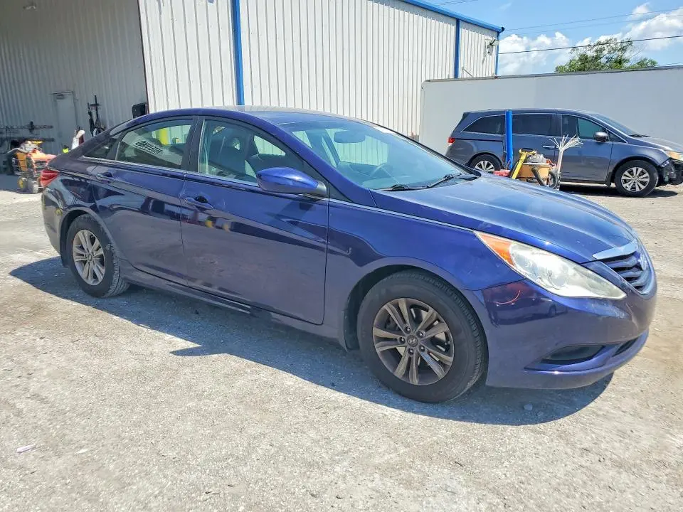 2011 HYUNDAI SONATA GLS  