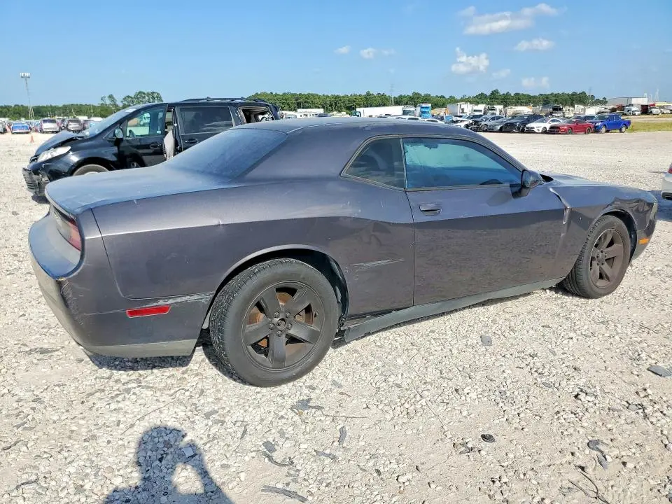 2013 DODGE CHALLENGER SXT  