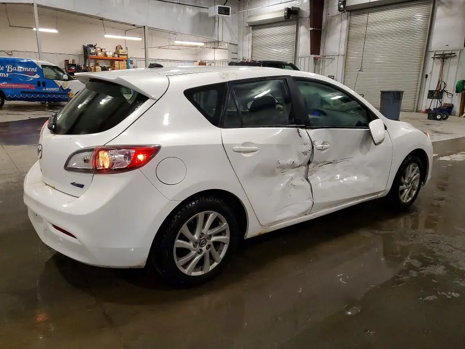 2013 MAZDA 3 I  