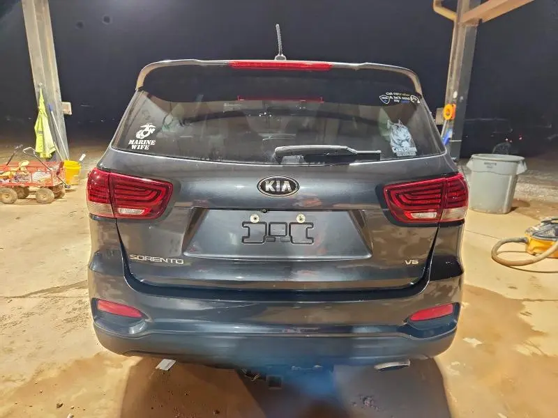 2020 KIA SORENTO S  