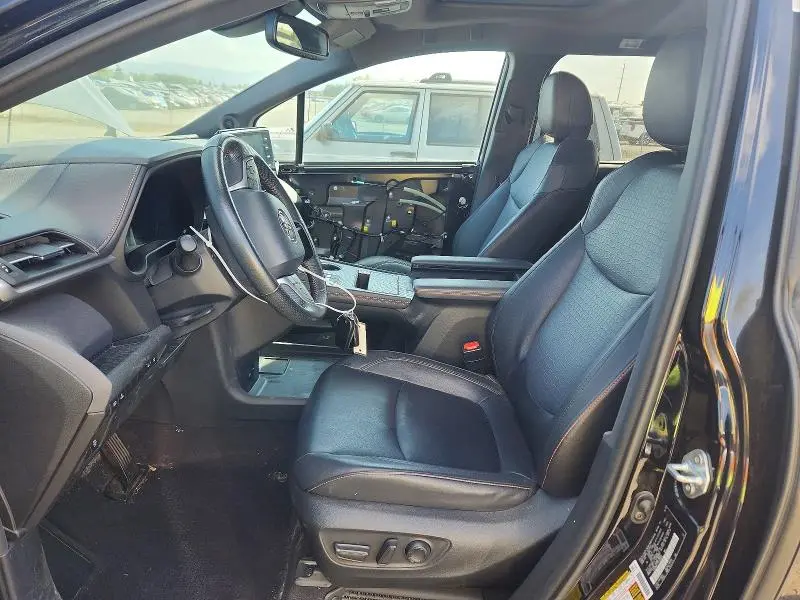 2023 TOYOTA SIENNA XSE 7-PASSENGER  