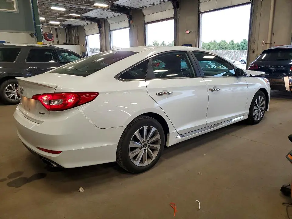 2015 HYUNDAI SONATA SPORT  