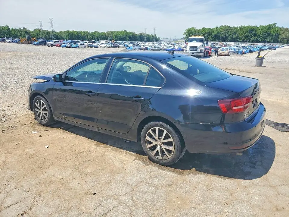 2017 VOLKSWAGEN JETTA SE  