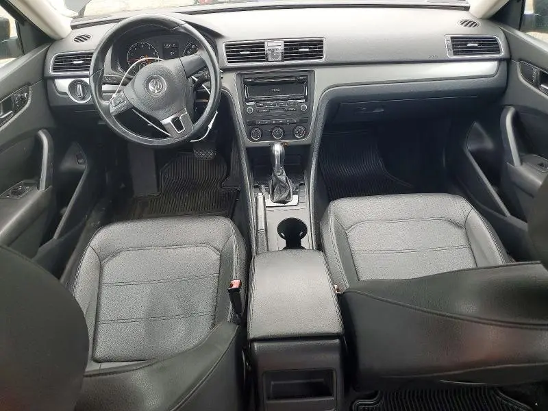 2015 VOLKSWAGEN PASSAT S  