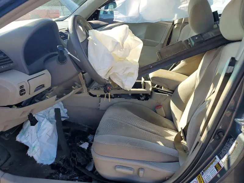 2010 TOYOTA CAMRY LE  
