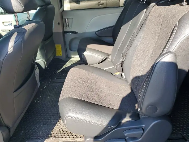 2014 TOYOTA SIENNA SPORT  