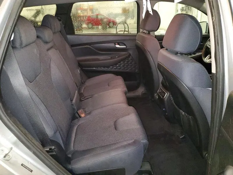 2022 HYUNDAI SANTA FE SE  