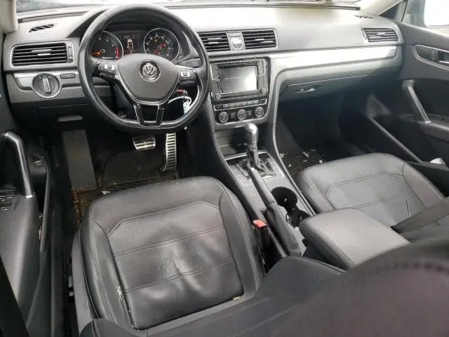 2017 VOLKSWAGEN PASSAT R-LINE  