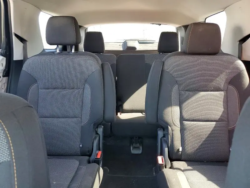 2020 CHEVROLET TRAVERSE LT  