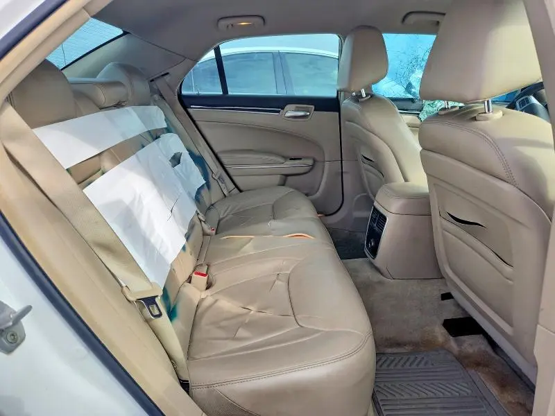 2013 CHRYSLER 300   