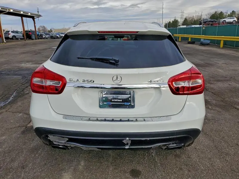 2016 MERCEDES-BENZ GLA 250 4MATIC  
