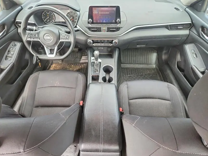 2022 NISSAN ALTIMA SV  