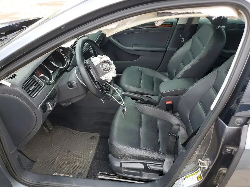 2016 VOLKSWAGEN JETTA SEL  