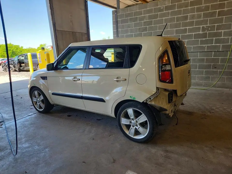 2011 KIA SOUL !  