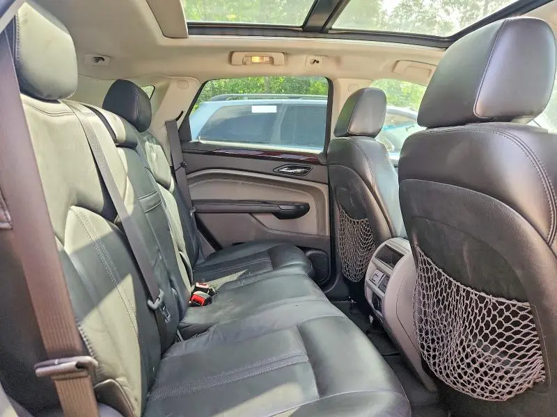 2010 CADILLAC SRX LUXURY COLLECTION  