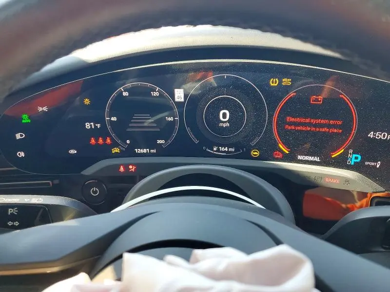 2023 PORSCHE TAYCAN   