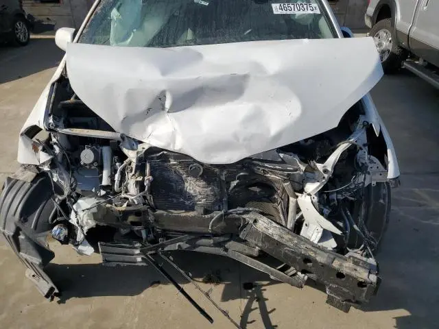 2019 TOYOTA SIENNA LE