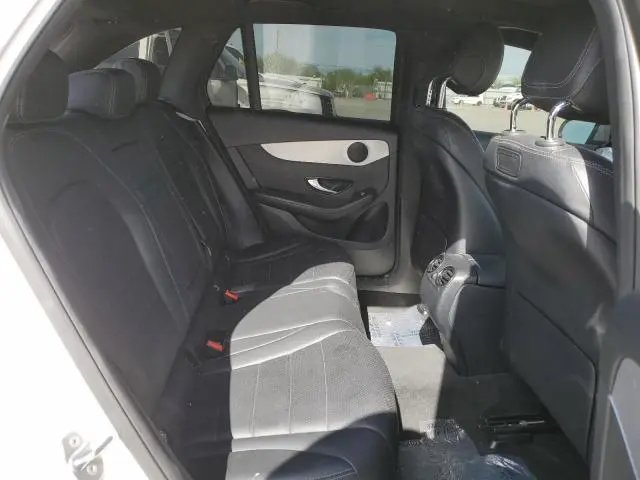 2019 MERCEDES-BENZ GLC 300