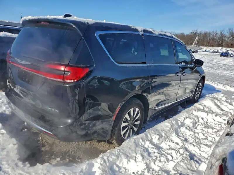 2023 CHRYSLER PACIFICA HYBRID LIMITED  