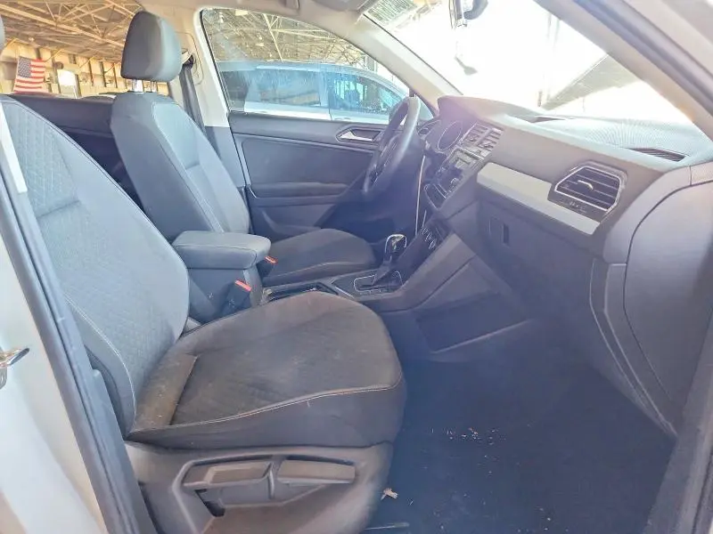 2021 VOLKSWAGEN TIGUAN S  