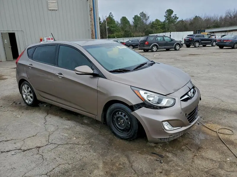 2013 HYUNDAI ACCENT GLS  