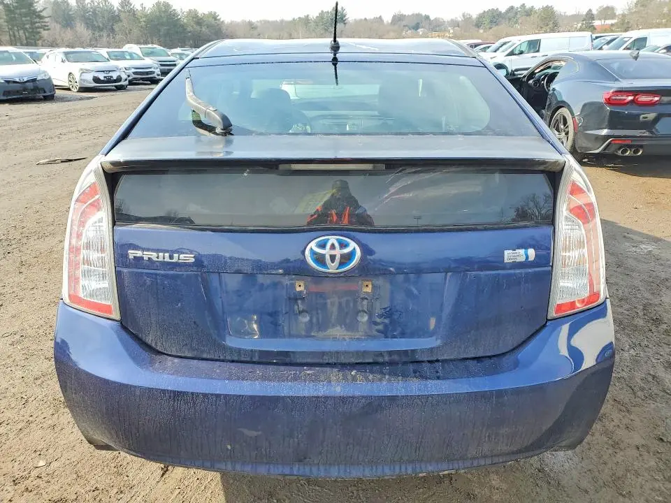 2013 TOYOTA PRIUS TWO  
