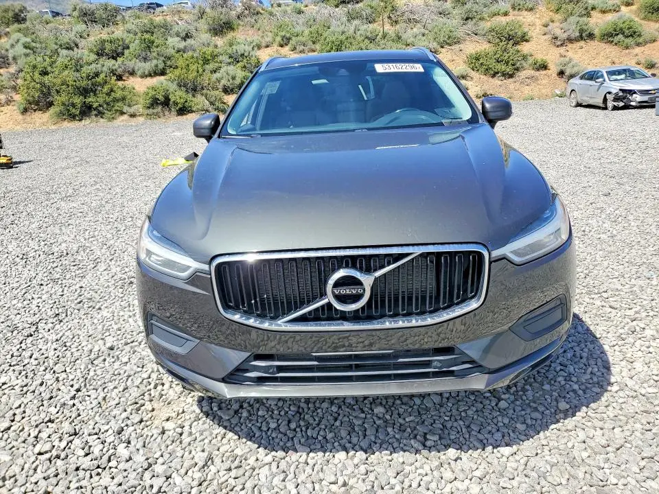 2018 VOLVO XC60 T5 MOMENTUM  