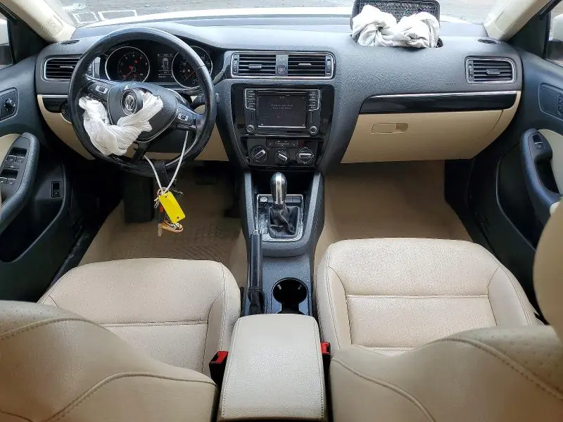 2016 VOLKSWAGEN JETTA SEL  