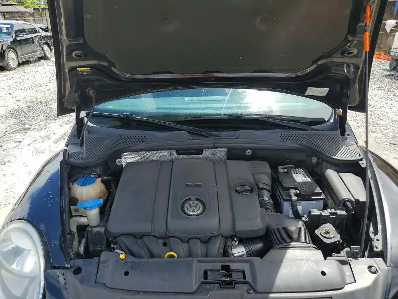 2014 VOLKSWAGEN BEETLE   