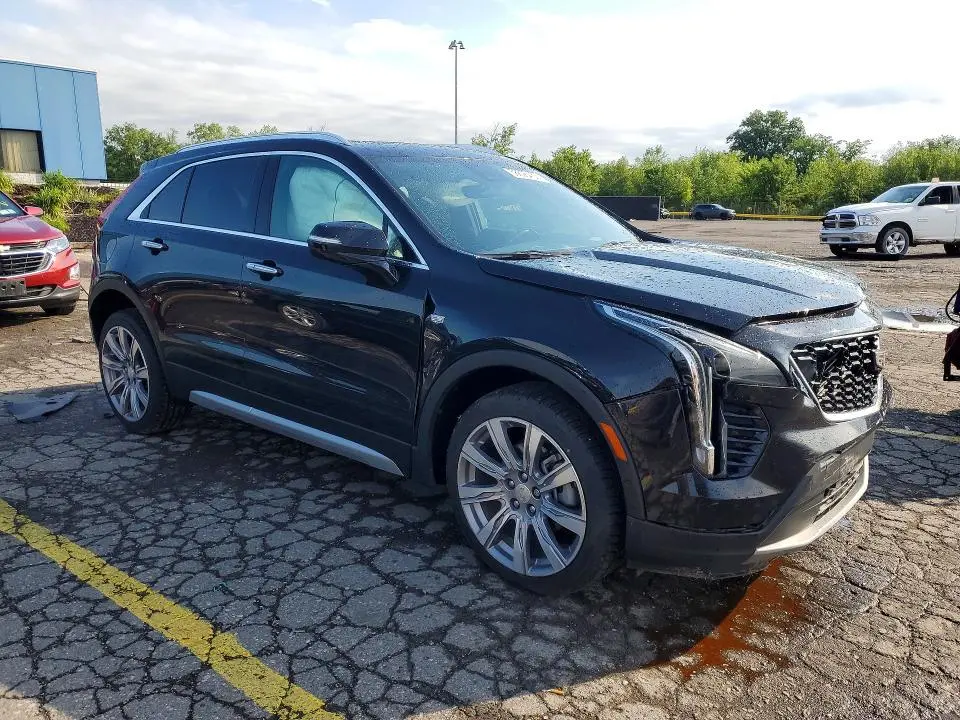 2020 CADILLAC XT4 PREMIUM LUXURY  