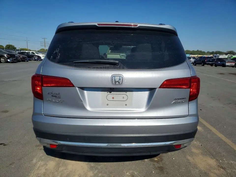 2017 HONDA PILOT TOURING  