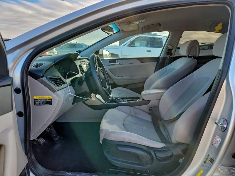 2017 HYUNDAI SONATA SE  