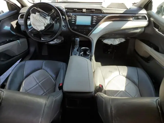 2018 TOYOTA CAMRY XLE   