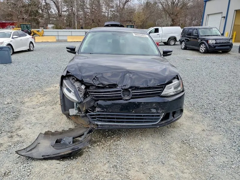 2014 VOLKSWAGEN JETTA SE  