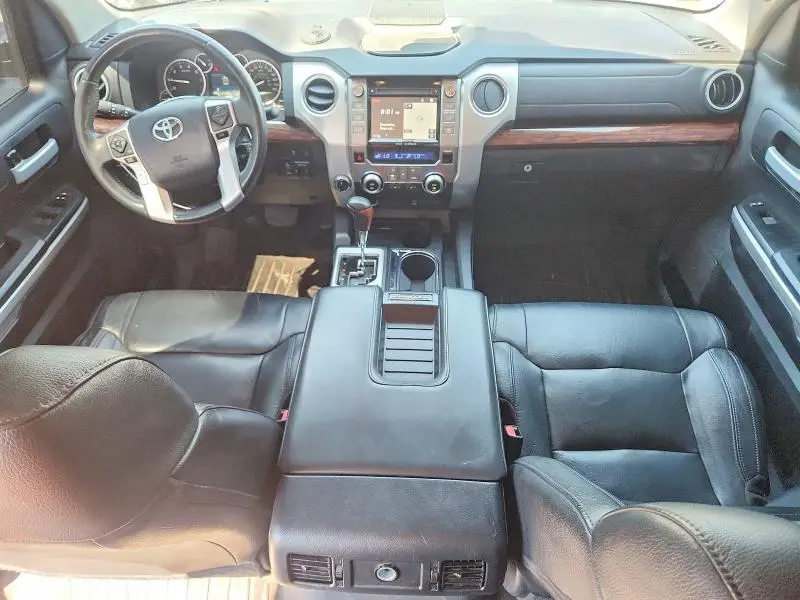 2017 TOYOTA TUNDRA CREWMAX LIMITED  