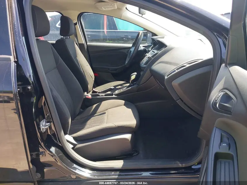 2016 FORD FOCUS S