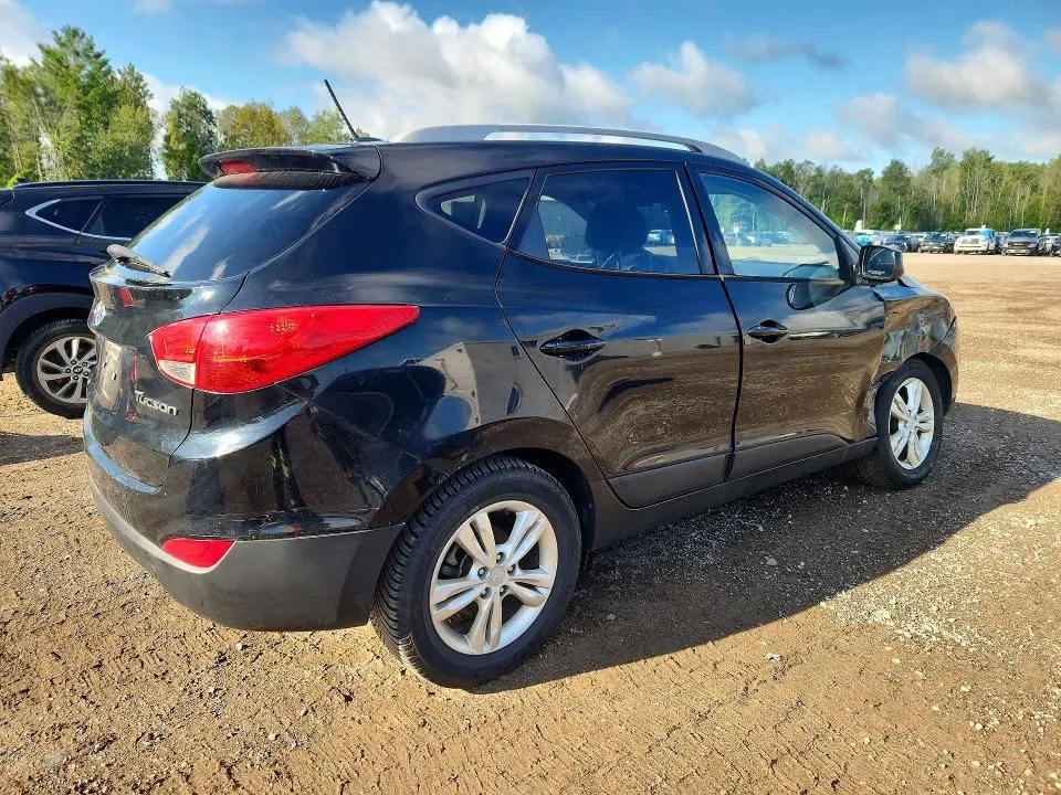 2011 HYUNDAI TUCSON GLS  