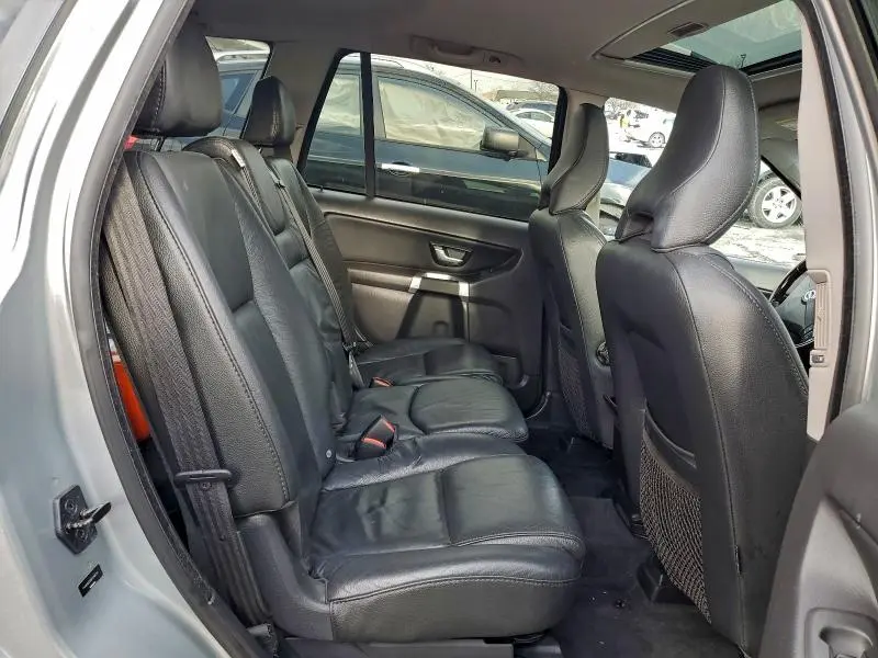 2011 VOLVO XC90 3.2  