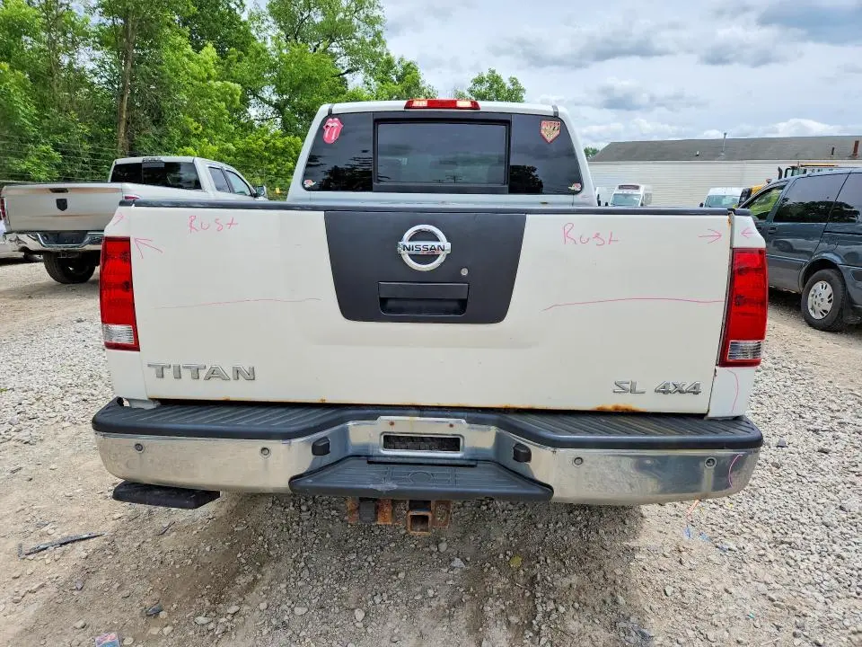 2012 NISSAN TITAN SV  