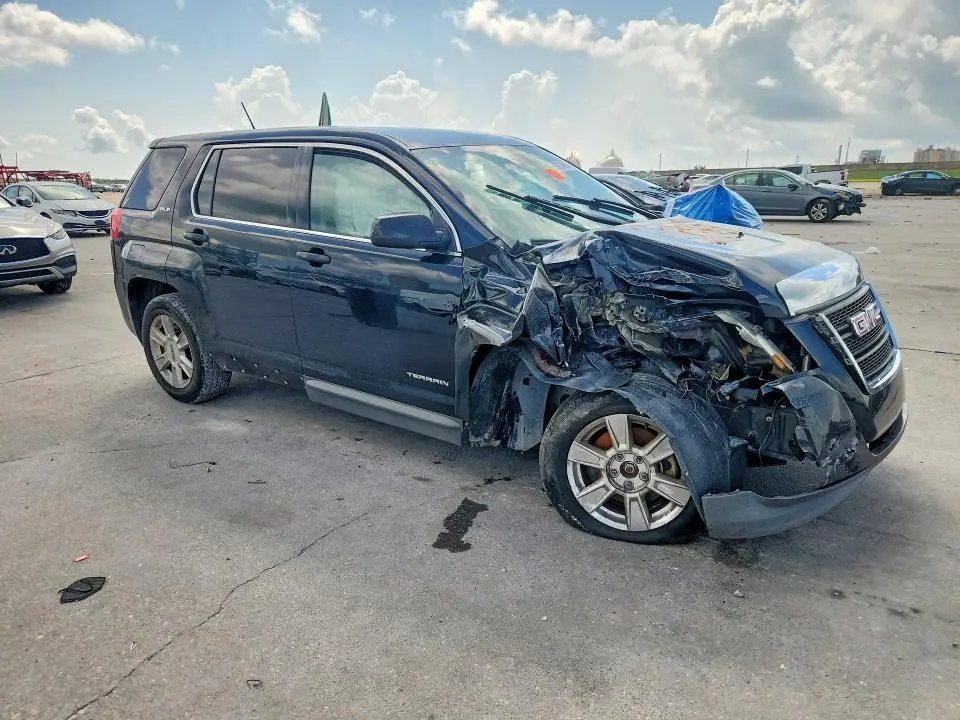 2013 GMC TERRAIN SLE  