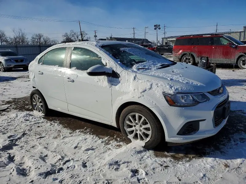 2017 CHEVROLET SONIC LT  