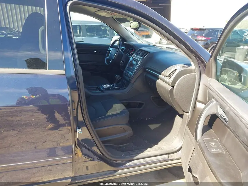 2016 GMC ACADIA SLE-1