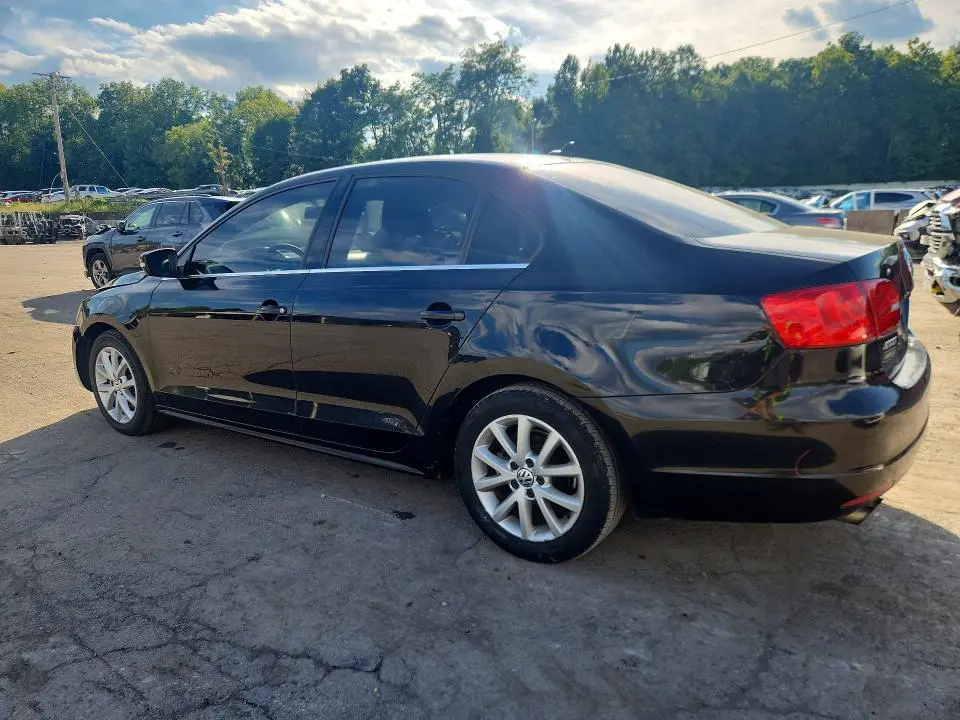 2014 VOLKSWAGEN JETTA SE  